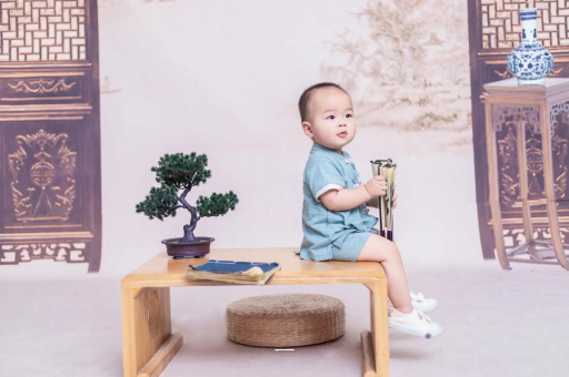 普洱宝宝眼袋发黑
